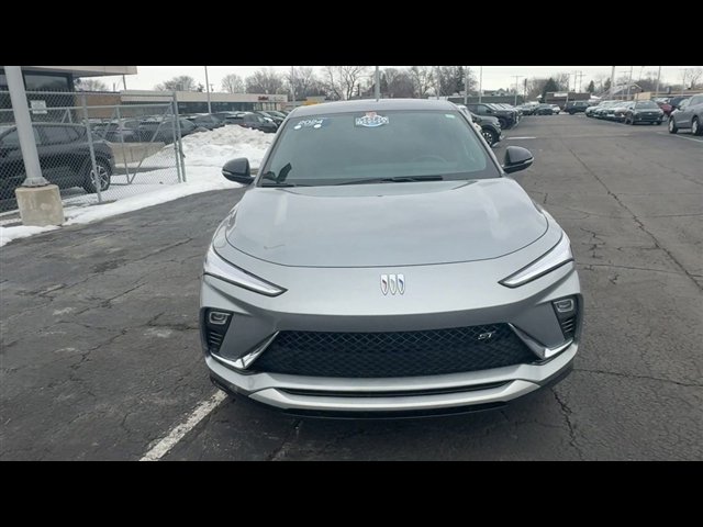 Certified 2024 Buick Envista Sport Touring w/ Convenience I Package image 3