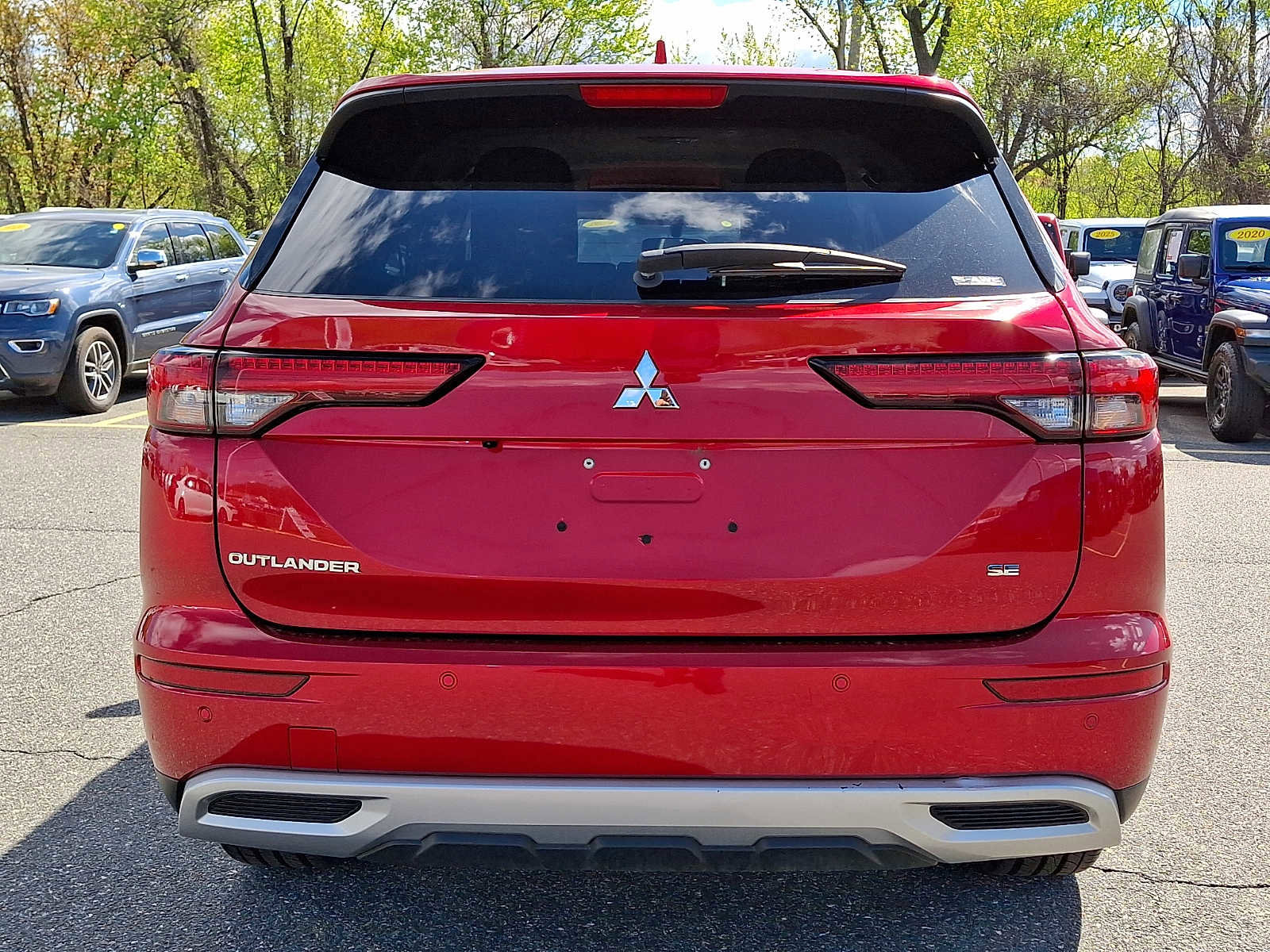 Used 2024 Mitsubishi Outlander SE AWD/4WD image 5