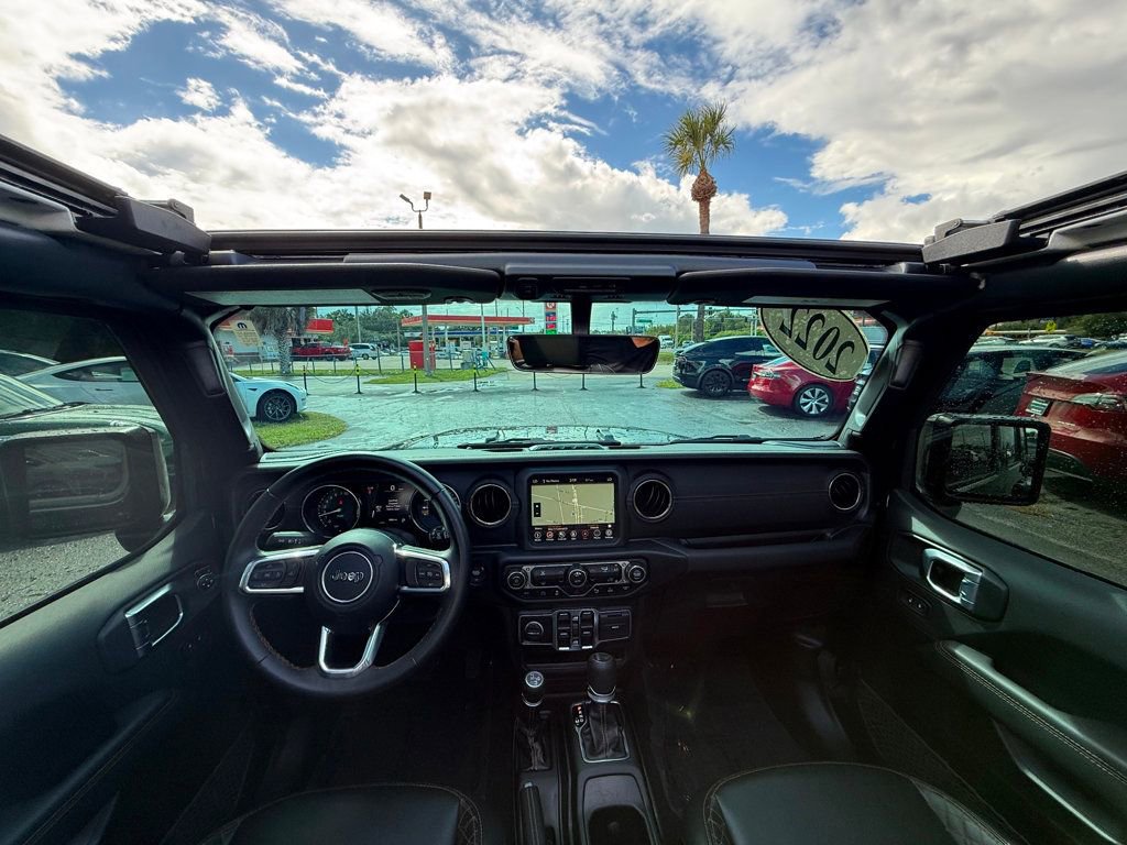 Used 2022 Jeep Wrangler Unlimited Sahara image 24