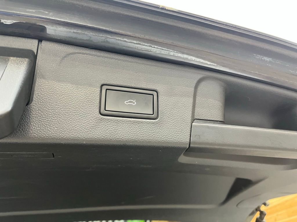 Used 2022 Volkswagen Atlas SEL image 45