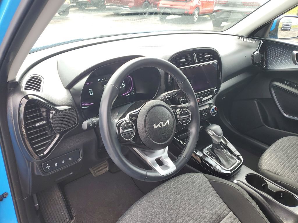 Certified 2023 Kia Soul EX image 14