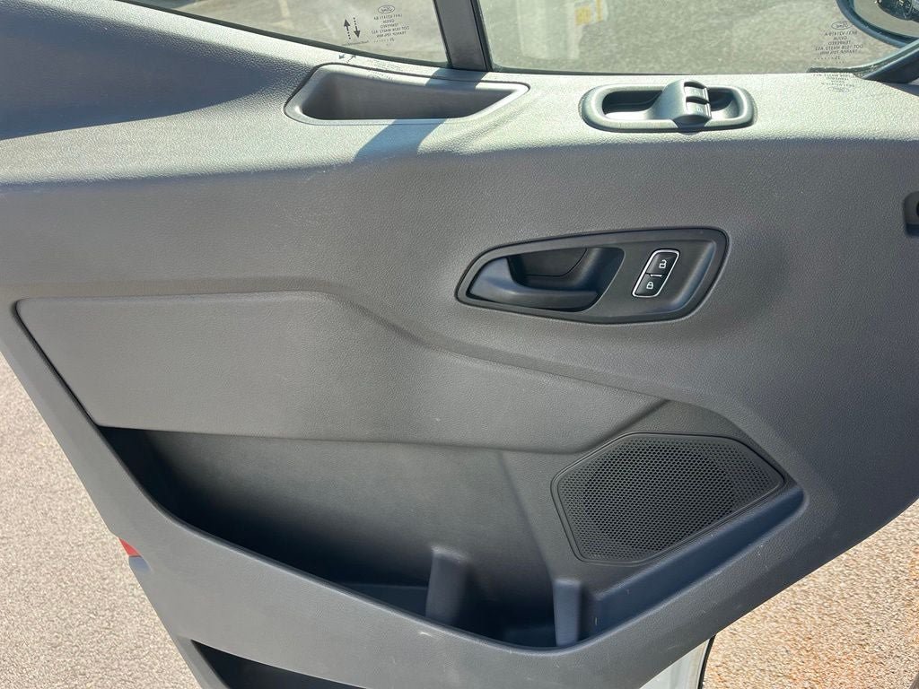 Used 2025 Ford Transit 250 148 High Roof Extended RWD image 28