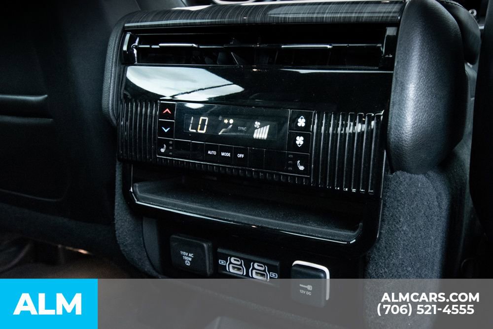 Used 2022 Jeep Wagoneer Series III w/ Premium Group I image 37