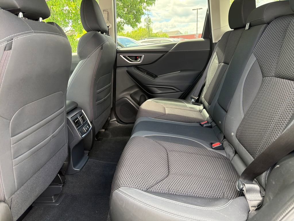 Used 2019 Subaru Forester Premium AWD/4WD image 23