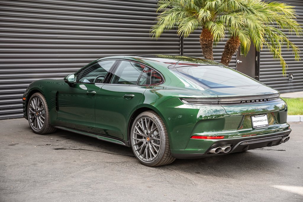 Used 2025 Porsche Panamera 4 image 3