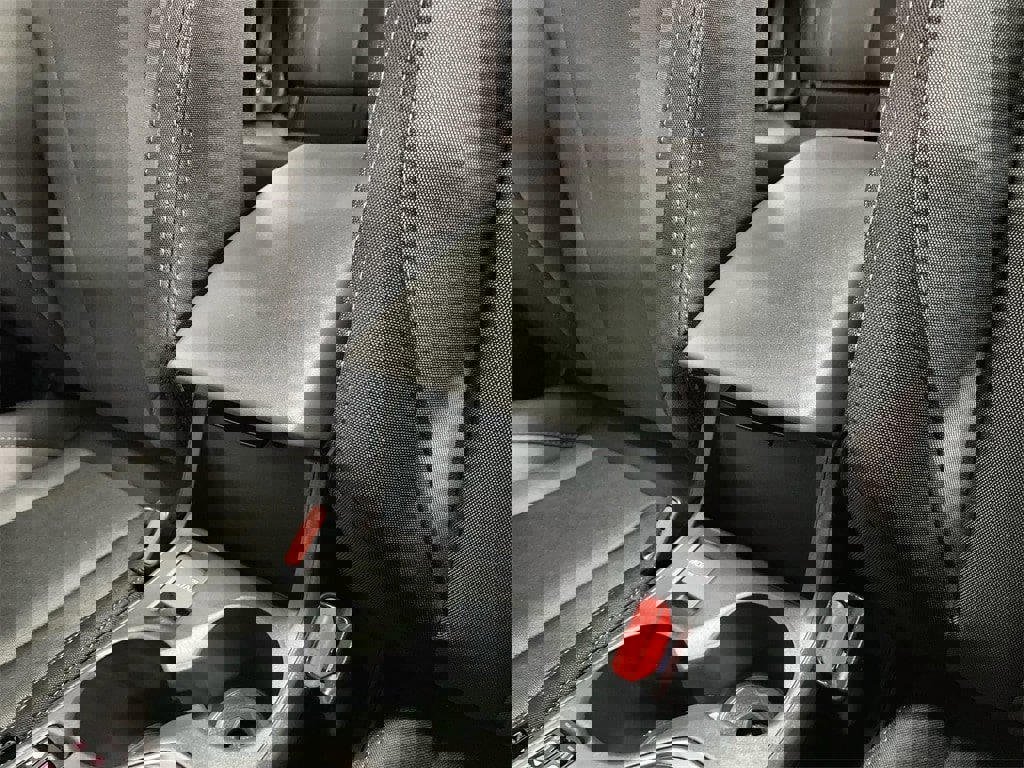 Used 2025 Subaru Crosstrek 2.0i Premium image 35