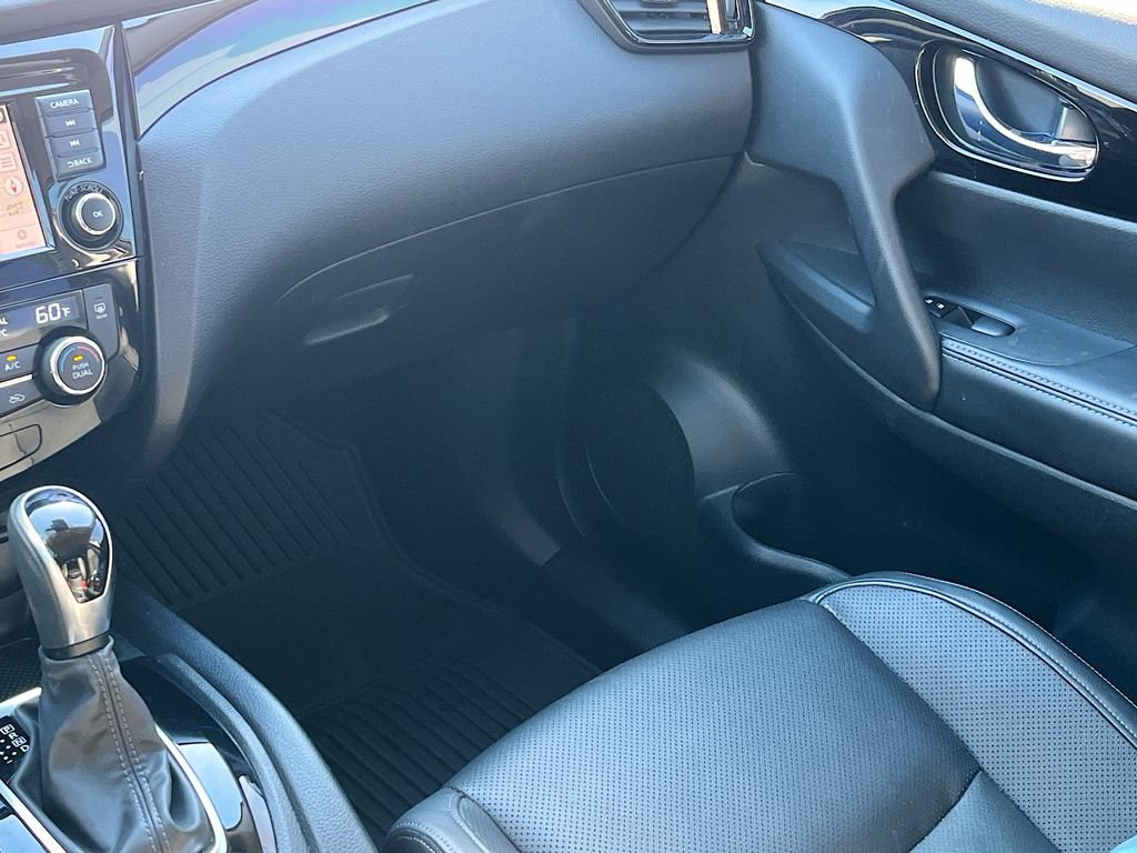Used 2022 Nissan Rogue Sport SL w/ Premium Package image 25