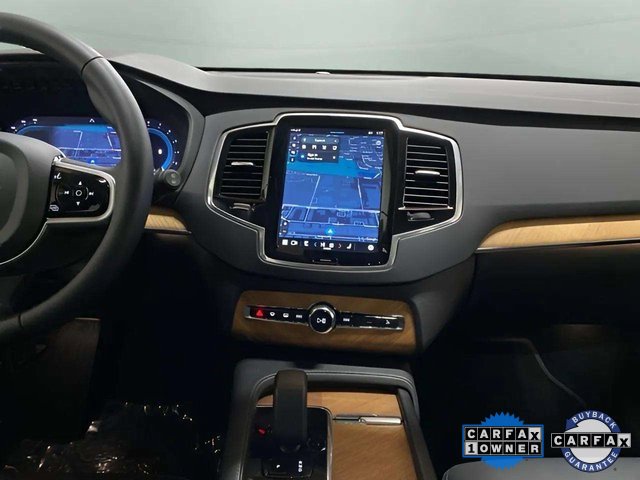 Used 2025 Volvo XC90 B6 Plus image 14
