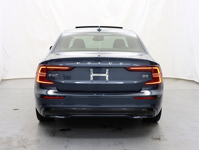 Used 2023 Volvo S60 B5 Plus w/ Climate Package image 6