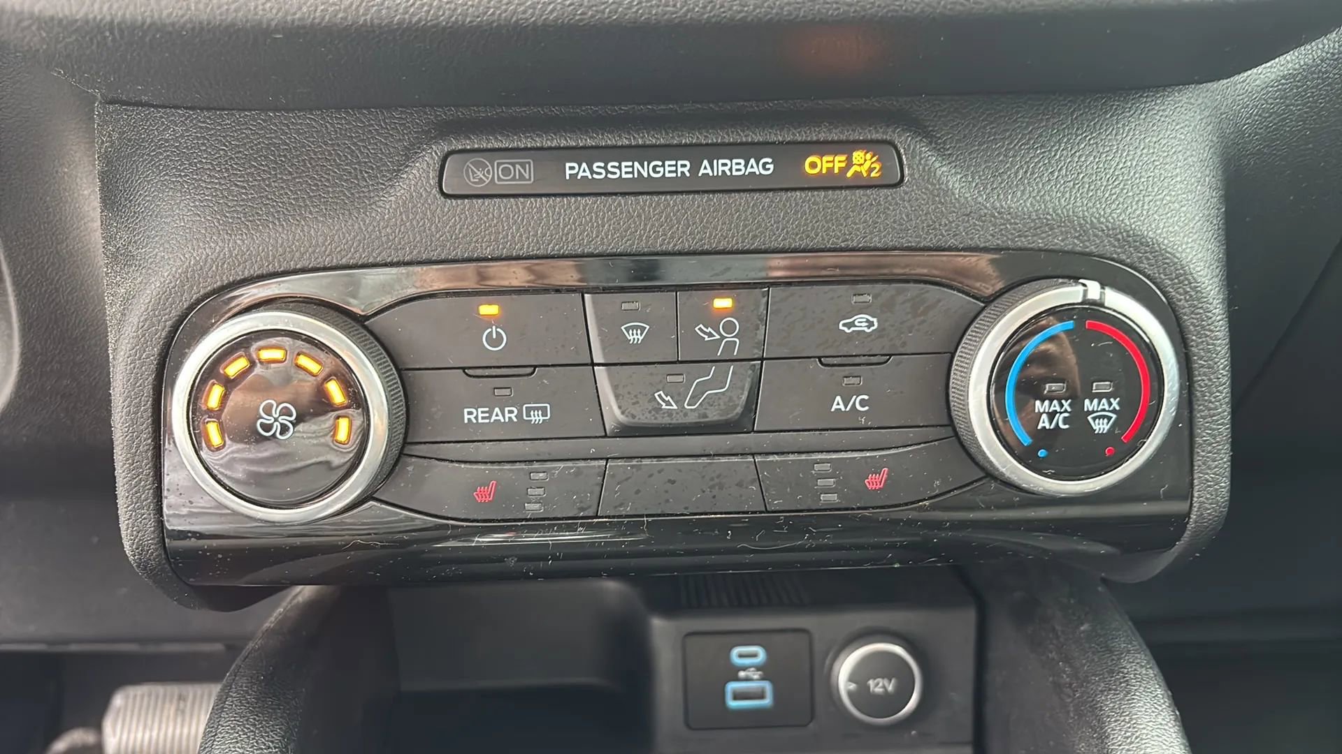 Used 2021 Ford Escape SE FWD image 24