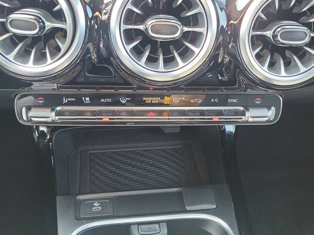 Used 2025 Mercedes-Benz CLA 250 4MATIC image 30