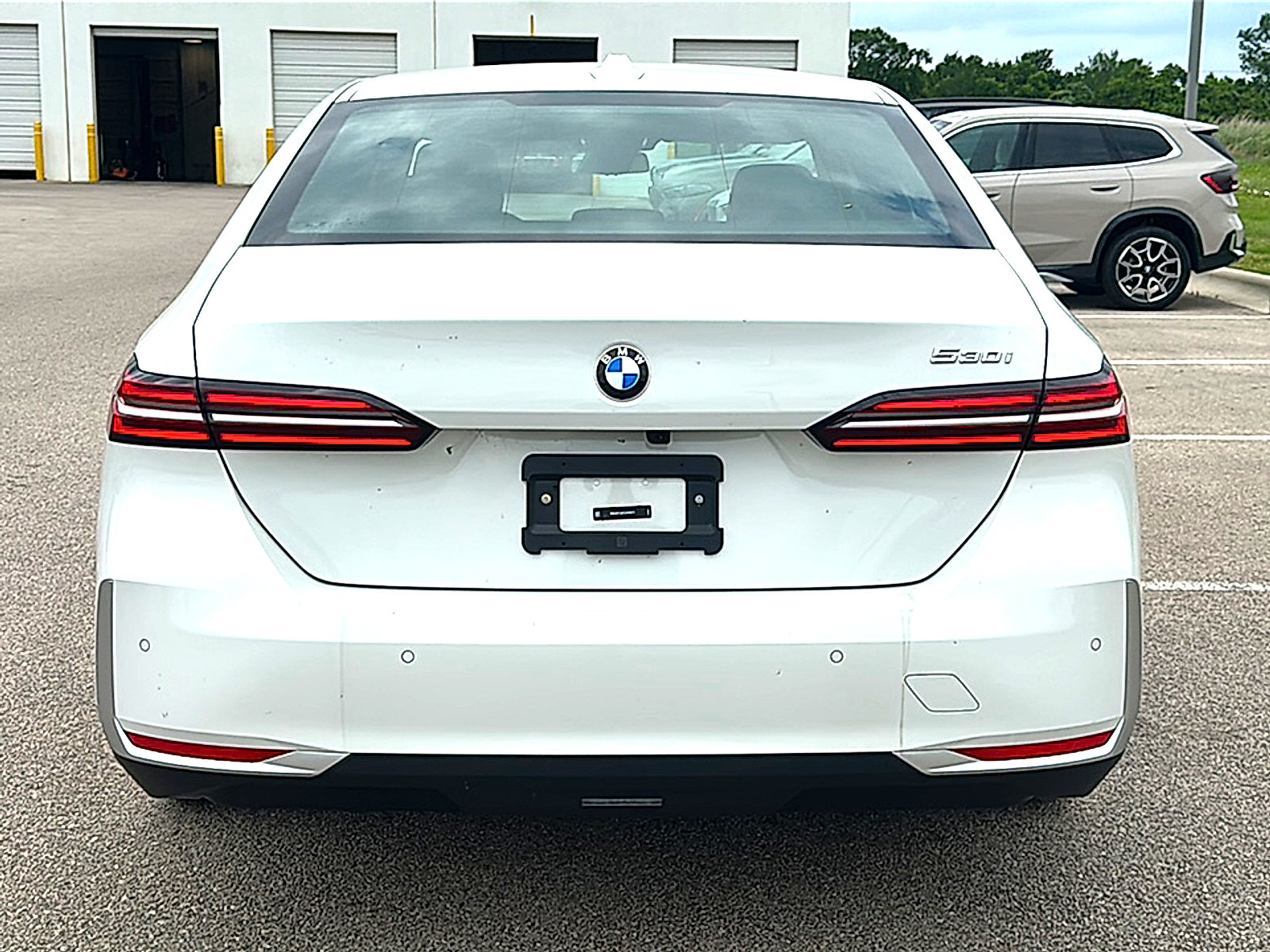 New 2026 BMW 530i w/ Premium Package RWD image 7