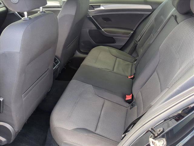 Used 2017 Volkswagen Golf S FWD image 22