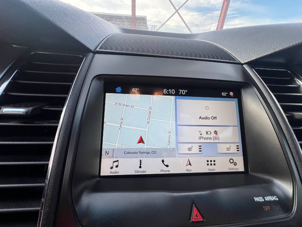 Used 2018 Ford Taurus SEL w/ Equipment Group 201A FWD image 16