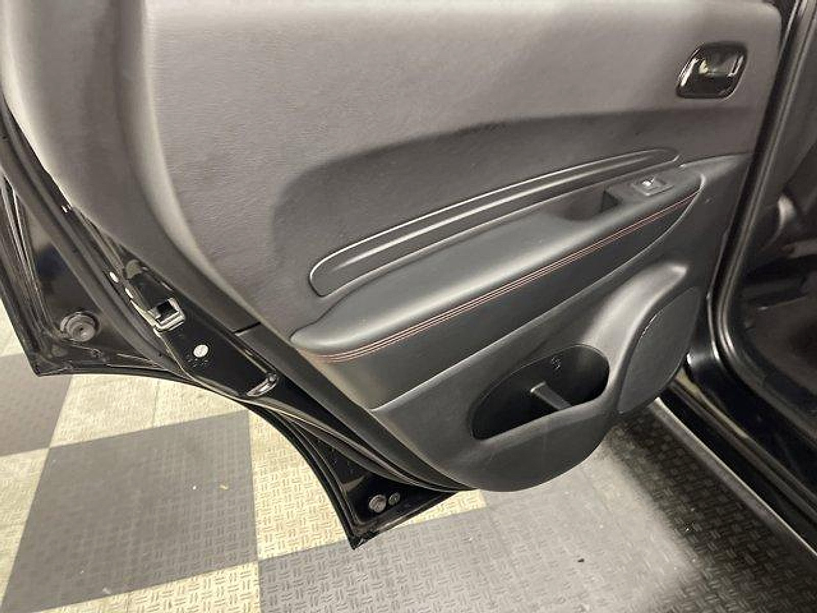 Used 2025 Dodge Durango GT AWD/4WD image 11