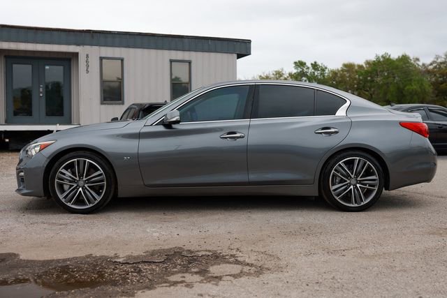 Used 2015 INFINITI Q50 w/ Technology Package image 4