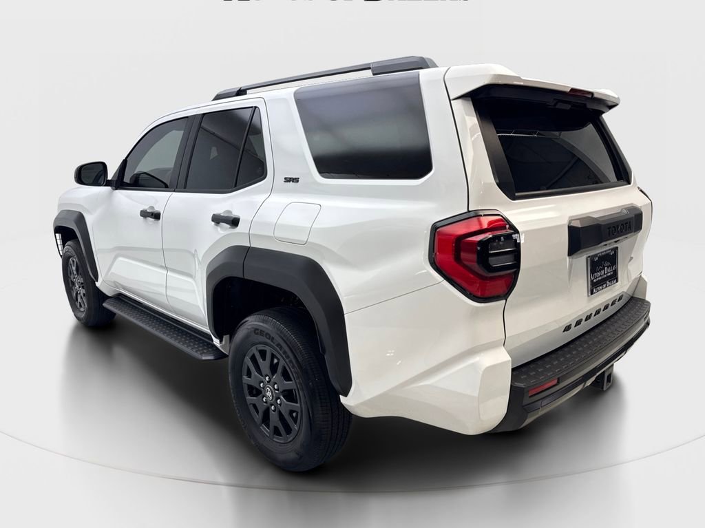 Used 2025 Toyota 4Runner SR5 AWD/4WD image 9