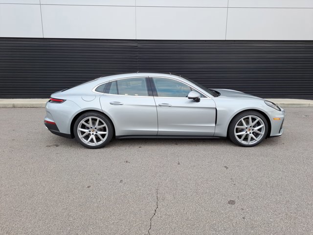 New 2026 Porsche Panamera 4 image 8