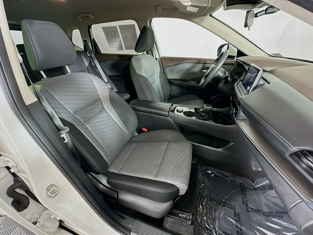 Certified 2023 Nissan Rogue SV AWD/4WD image 36