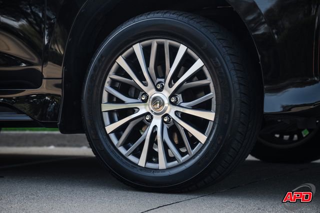 Used 2018 Lexus LX 570 4WD image 57
