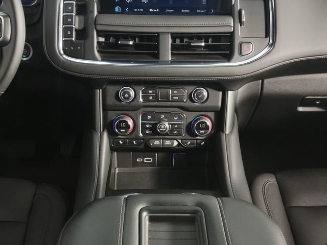 Used 2024 Chevrolet Suburban Z71 w/ Luxury Package AWD/4WD image 26