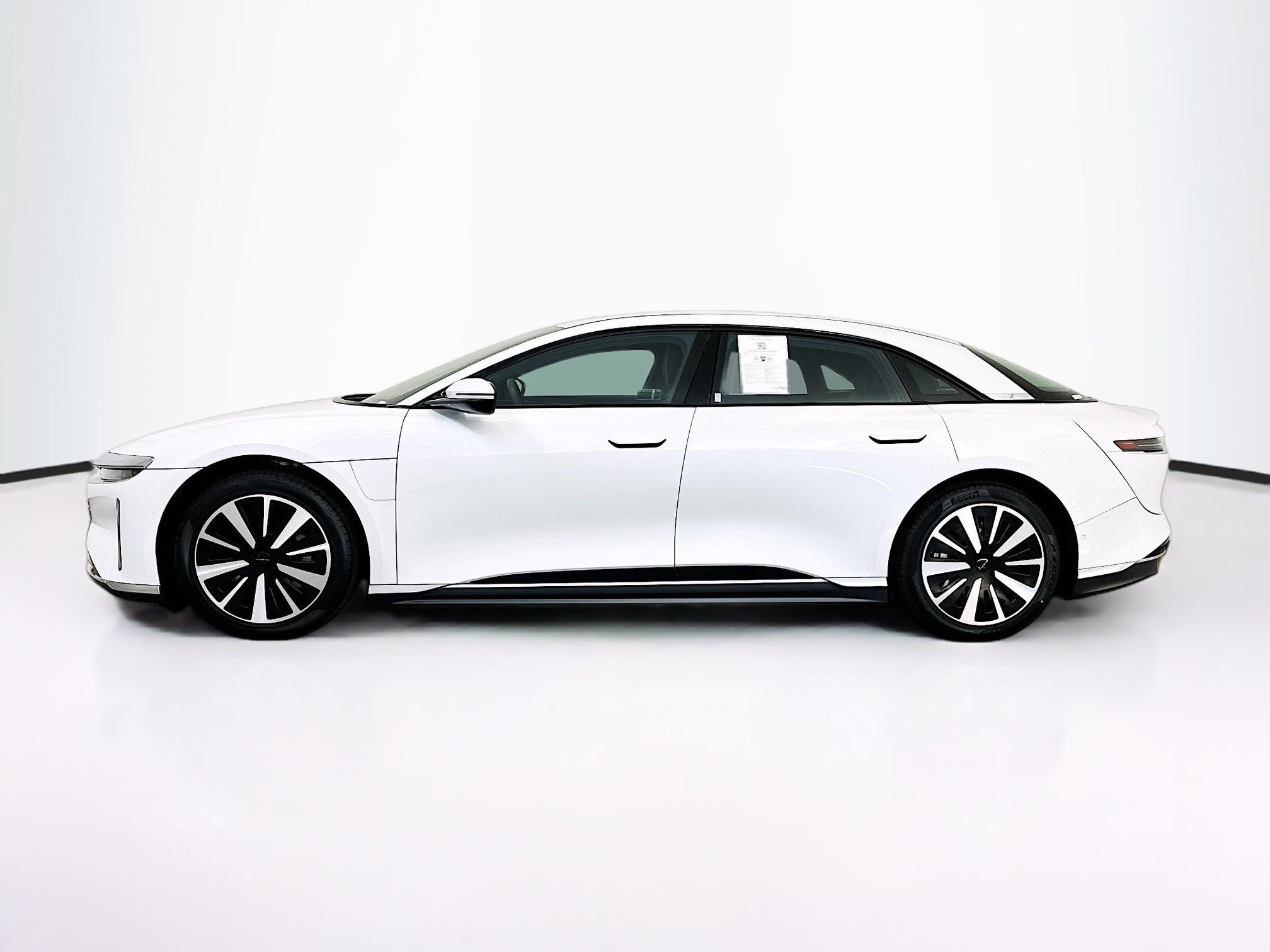 Used 2024 Lucid Air Touring AWD/4WD image 4
