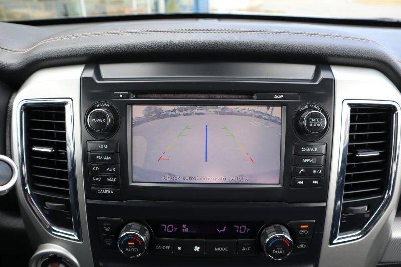 Used 2016 Nissan Titan PRO-4X w/ Pro-4x Convenience Package AWD/4WD image 14