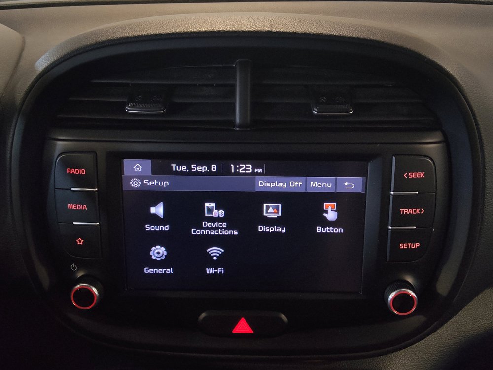 Used 2022 Kia Soul LX w/ Technology Package FWD image 25