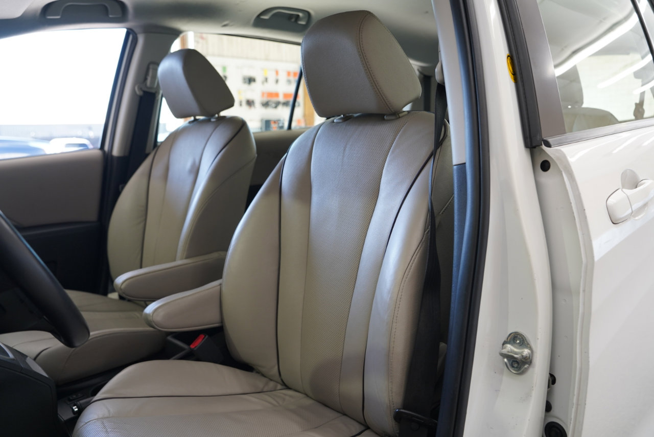 Used 2014 MAZDA MAZDA5 Grand Touring image 25