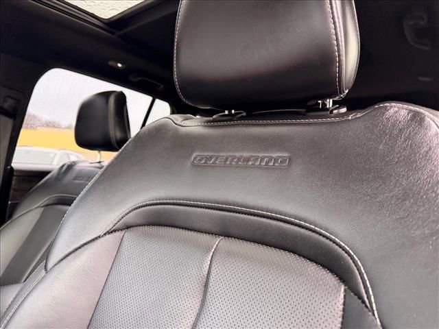 Used 2023 Jeep Grand Cherokee Overland image 11