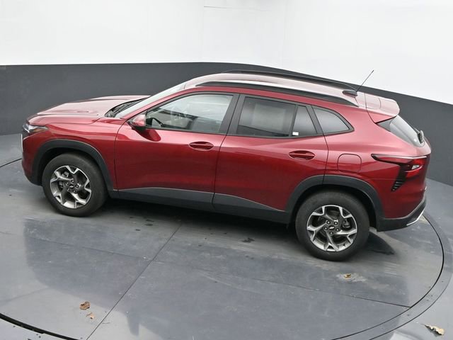 Used 2025 Chevrolet Trax LT image 40