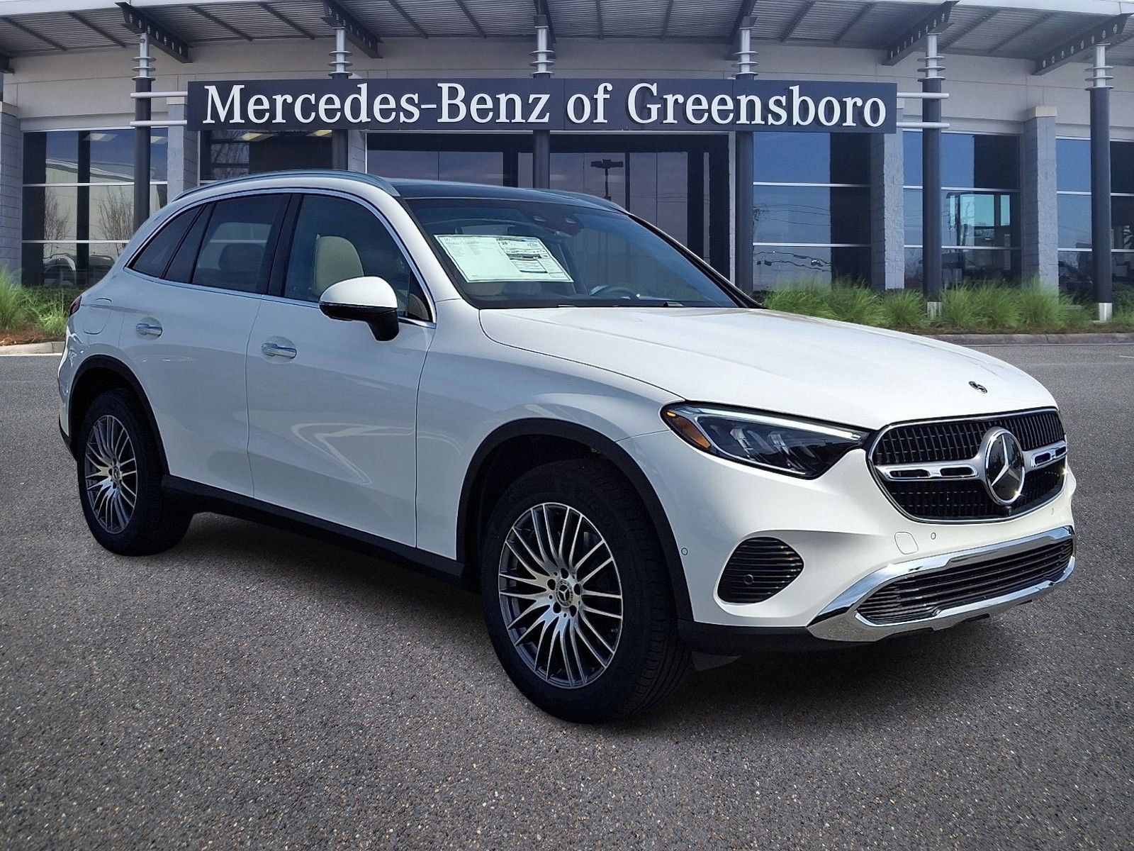 New 2026 Mercedes-Benz GLC 300 4MATIC image 2