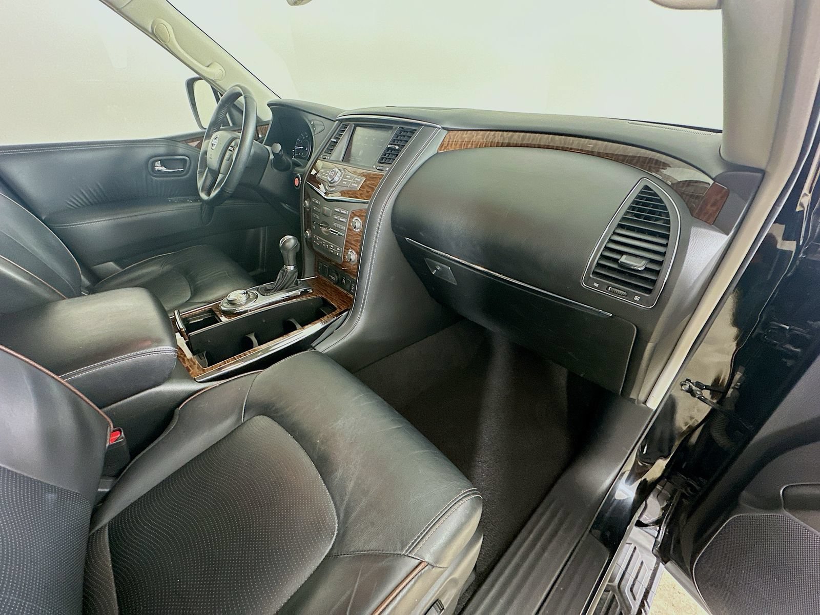 Used 2018 Nissan Armada SL AWD/4WD image 46