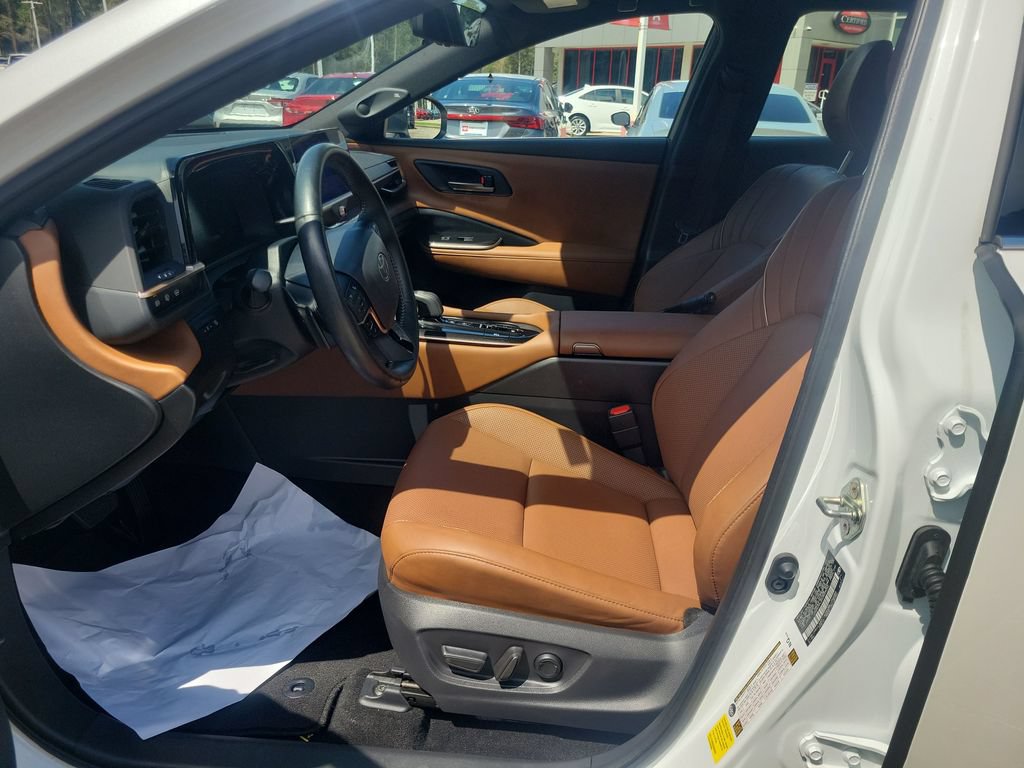 Certified 2025 Toyota Crown Signia w/ Advanced Technology Package AWD/4WD image 15