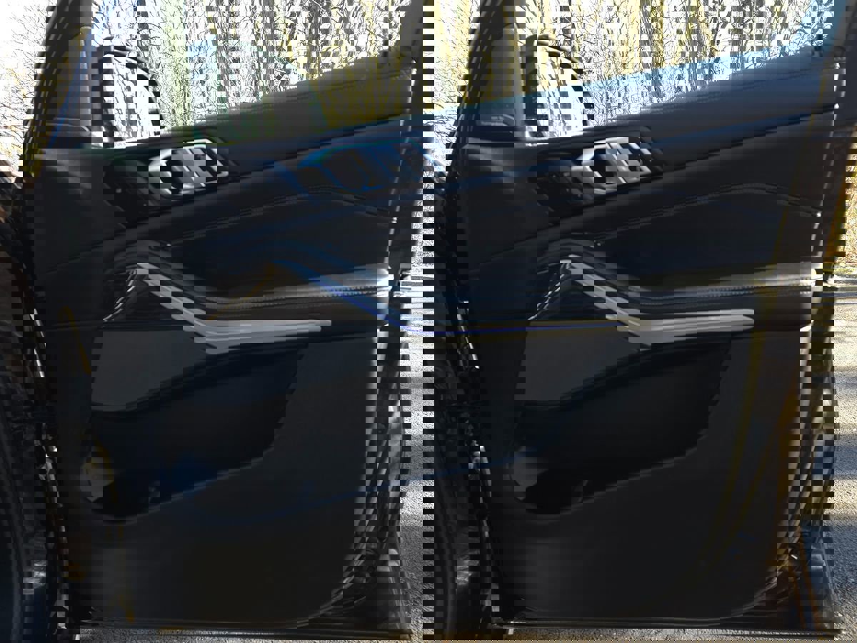 Used 2023 BMW X5 xDrive45e w/ Executive Package image 24