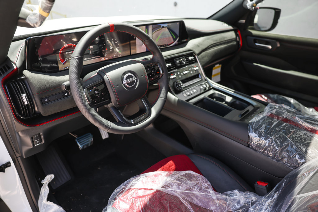 Used 2026 Nissan Armada NISMO AWD/4WD image 32