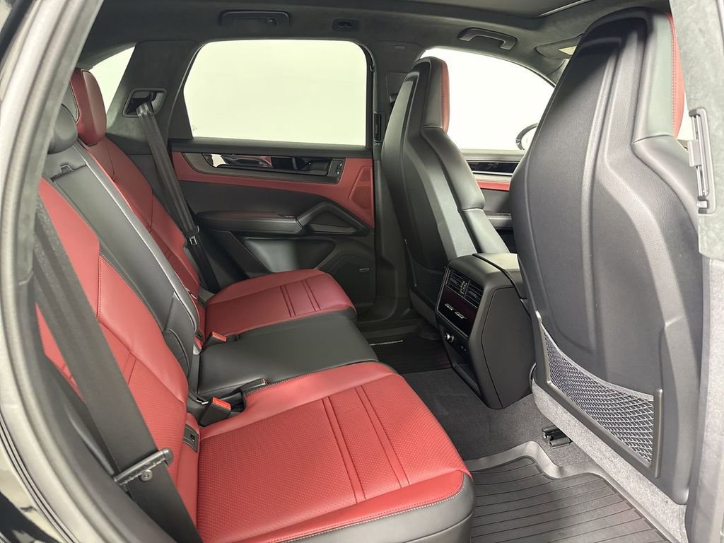 New 2026 Porsche Cayenne GTS image 25