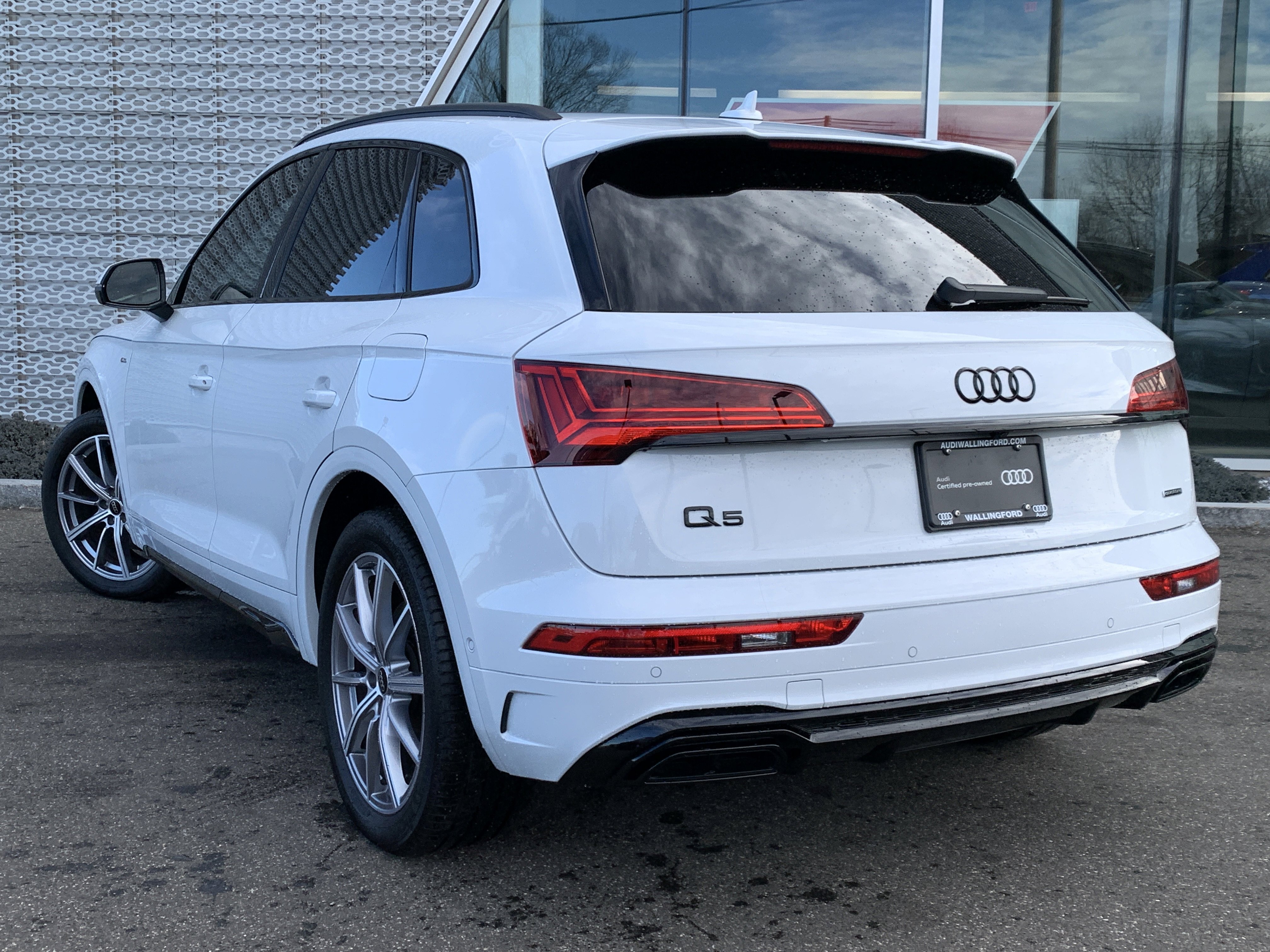 Used 2024 Audi Q5 e Prestige image 3