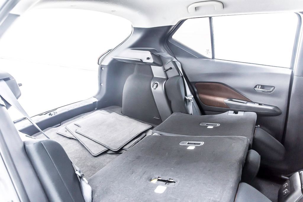 Used 2023 Nissan Kicks SR image 35