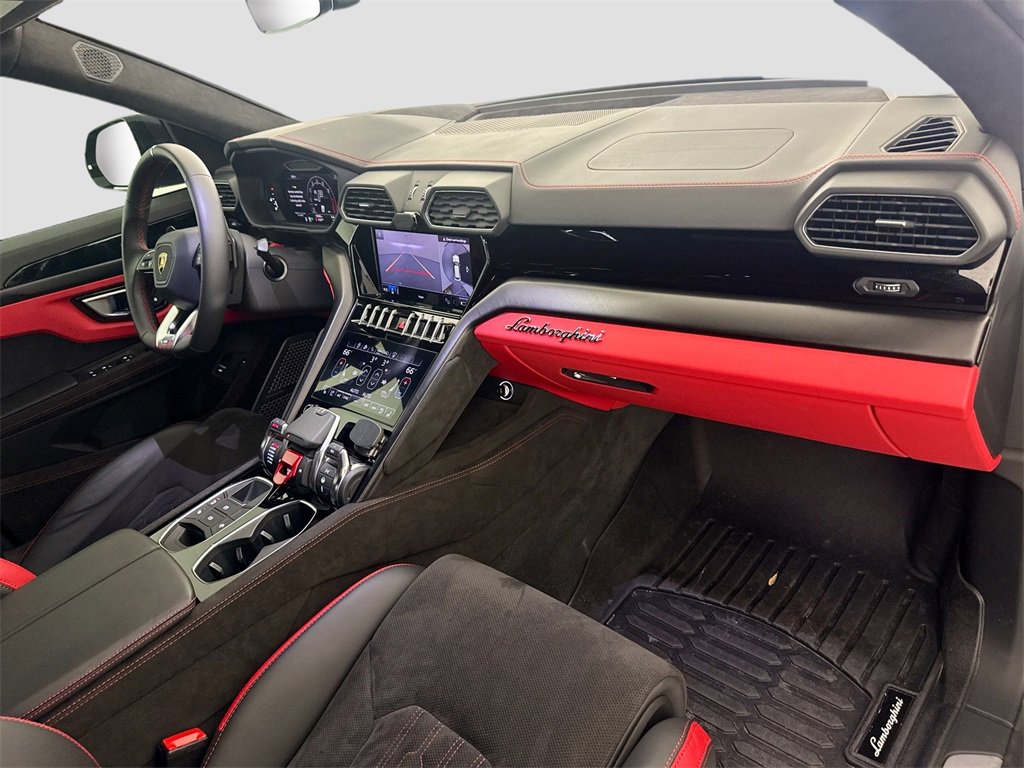 Used 2024 Lamborghini Urus S image 33