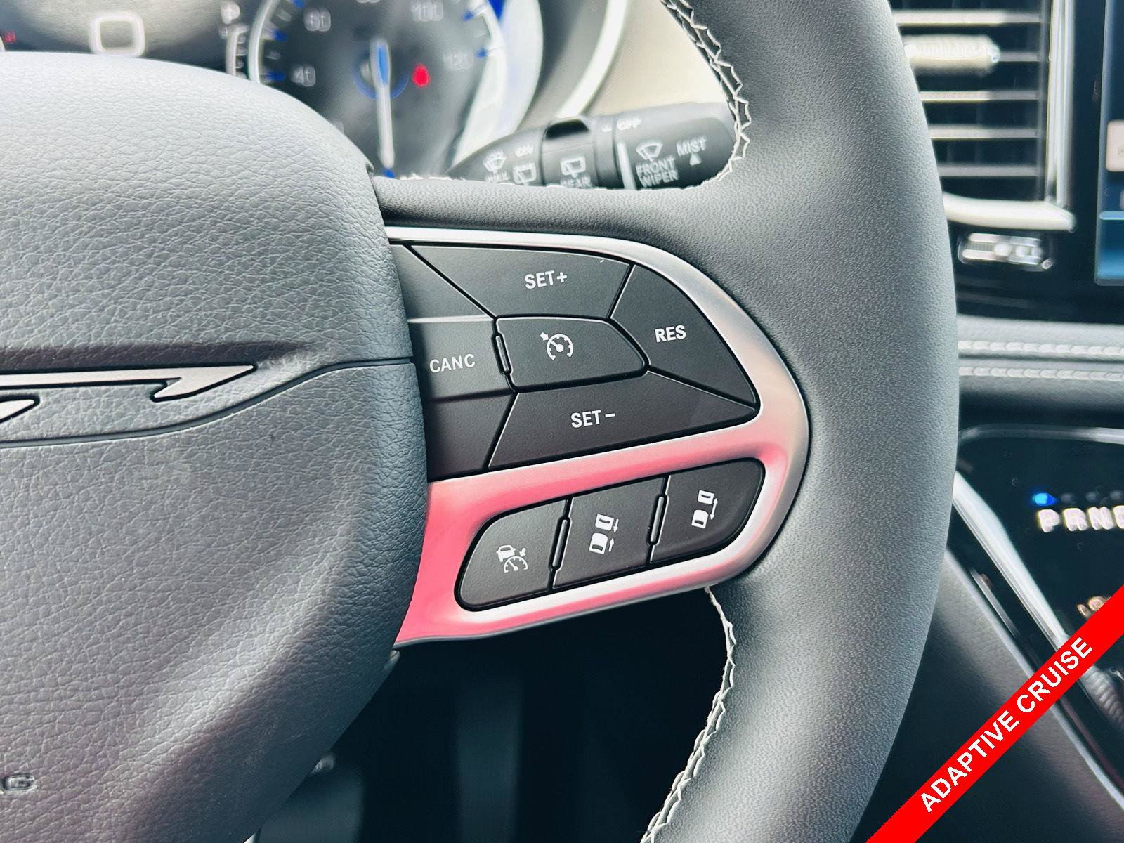 New 2027 Chrysler Pacifica Select FWD image 6