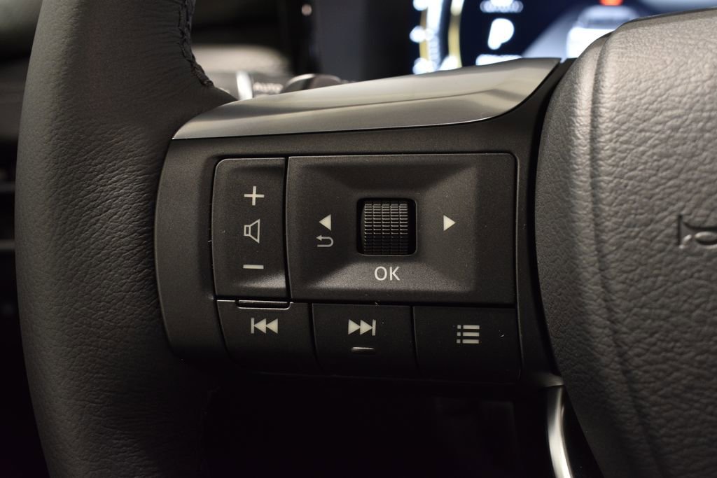 New 2026 INFINITI QX60 Luxe w/ Family Package image 21