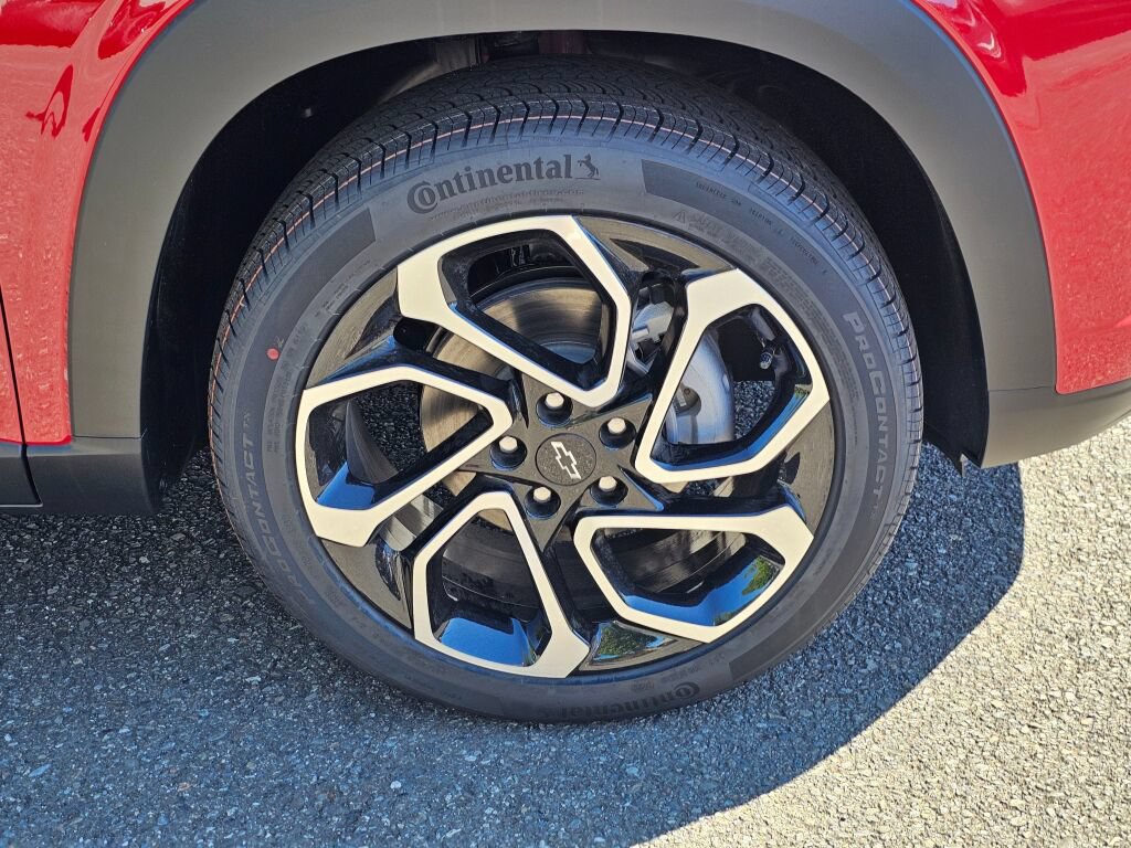 New 2026 Chevrolet Trax RS w/ Driver Confidence Package FWD image 30