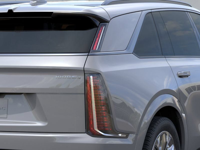 Certified 2026 Cadillac Escalade IQ Luxury 2 w/ LPO, Radiant Package AWD/4WD image 11