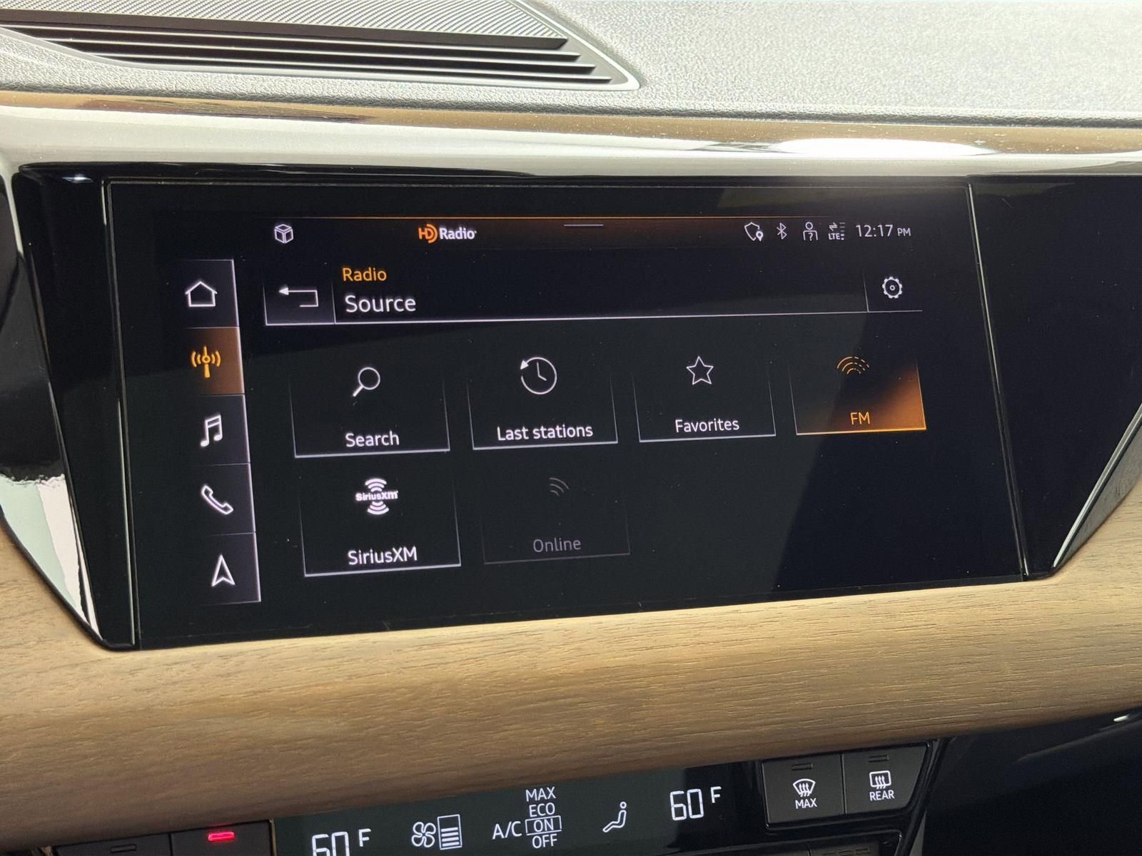 Used 2023 Audi e-tron GT Premium Plus image 18