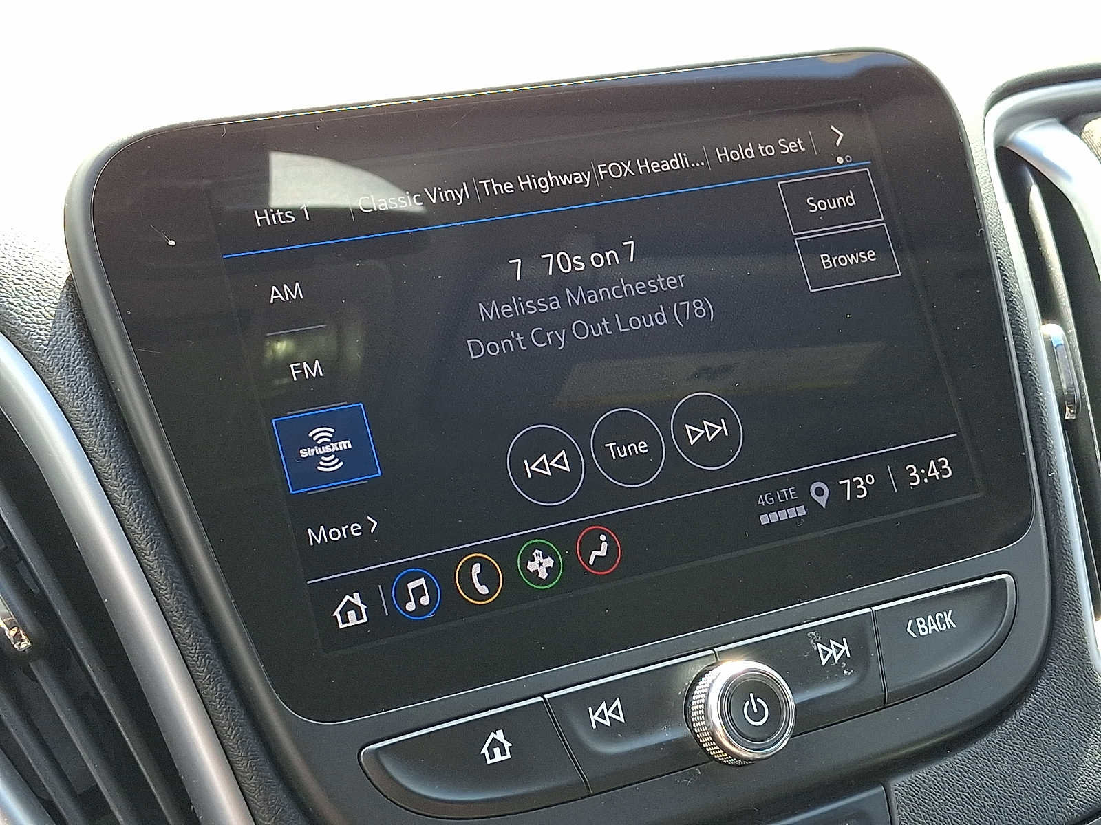 Used 2022 Chevrolet Malibu LT FWD image 17