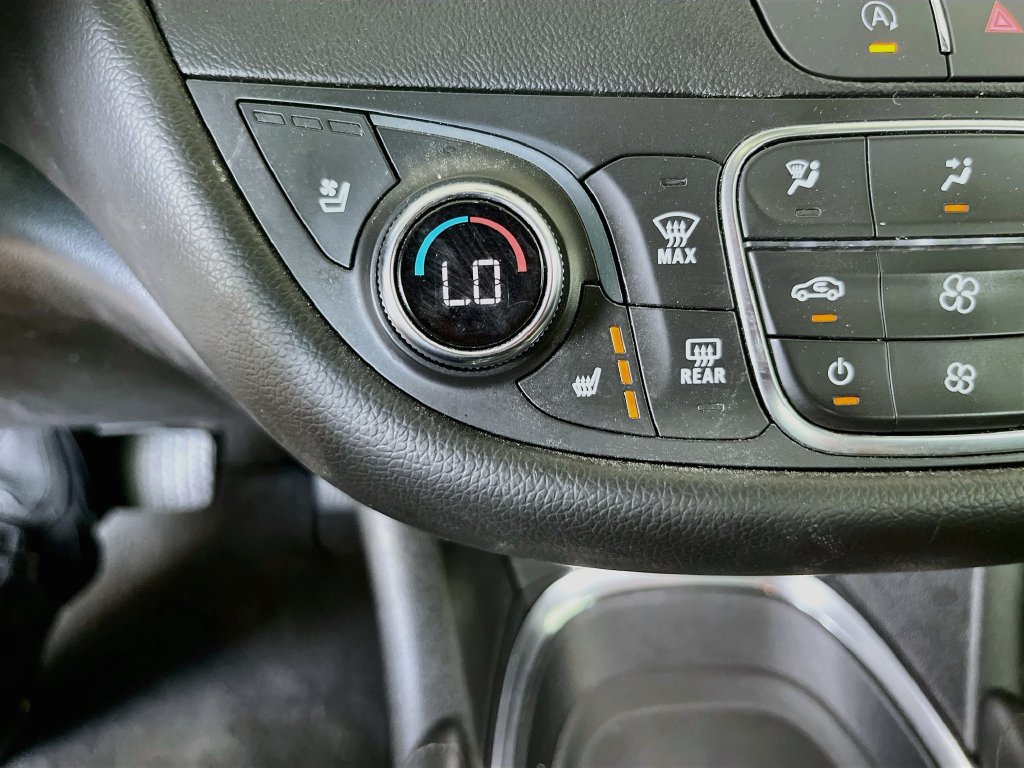 Used 2024 Chevrolet Malibu LT FWD image 21
