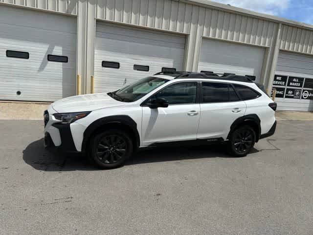 Used 2023 Subaru Outback Onyx Edition AWD/4WD image 17