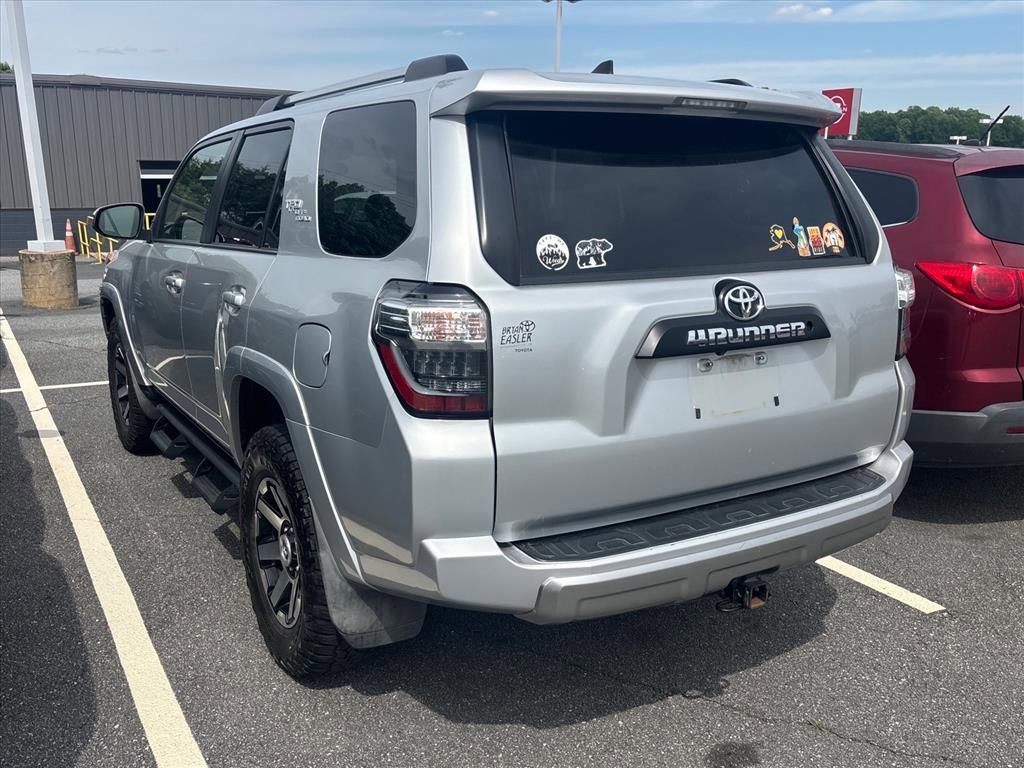 Used 2018 Toyota 4Runner TRD Off-Road AWD/4WD image 12