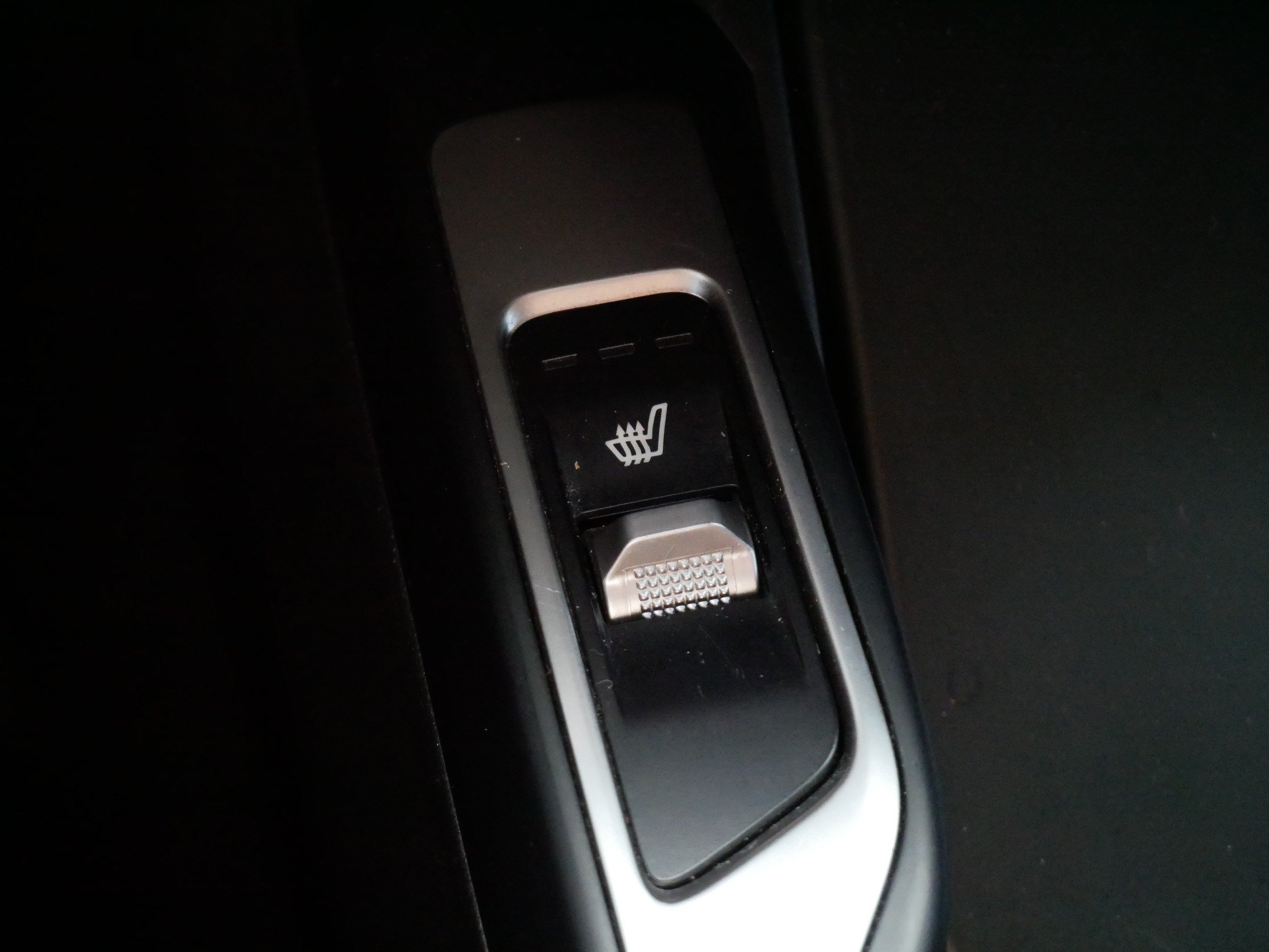 Used 2022 Kia Sorento S FWD image 29